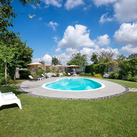Bed and Breakfast Maison Di Fiore Park 4*