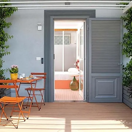Bed & Breakfast Maison Di Fiore 4*